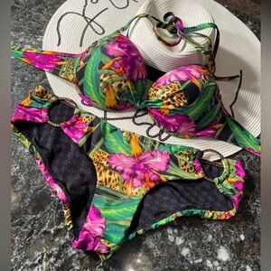 Victoria Secret bikini push-up top 36C/M set